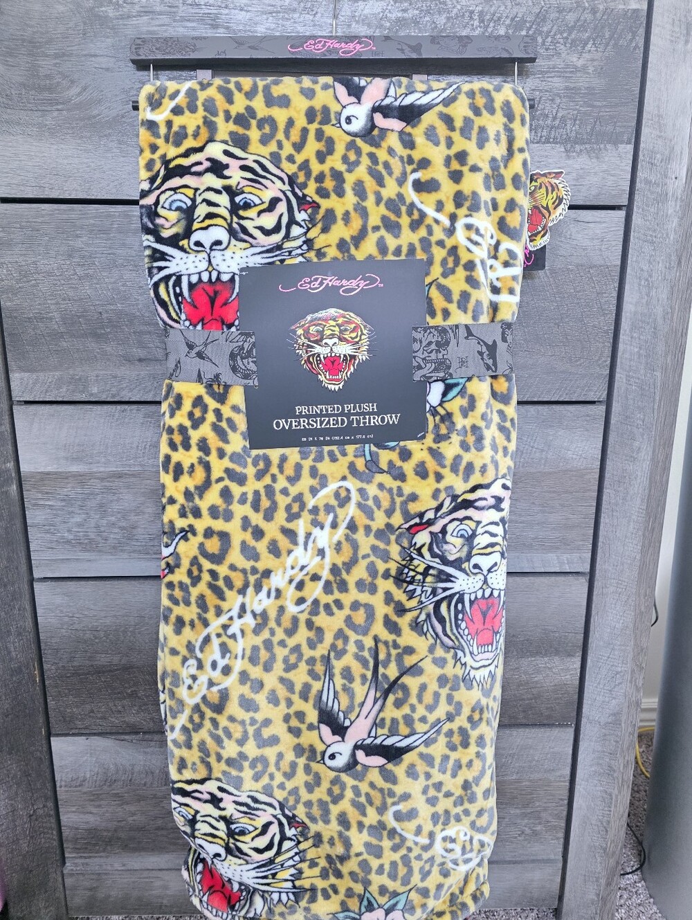 Ed Hardy Tiger Throw Blanket 60in x 70in Brand new